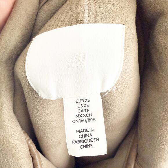 H&M Tan Faux Shearling Coat Women's Sz XS Button Up Teddy Sherpa Boxy Fit EUC - Picture 9 of 11